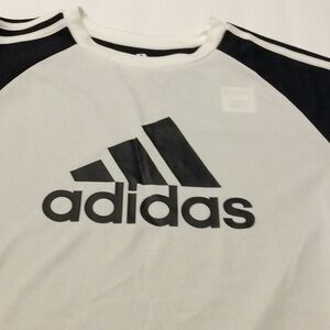 Adidas T-shirt